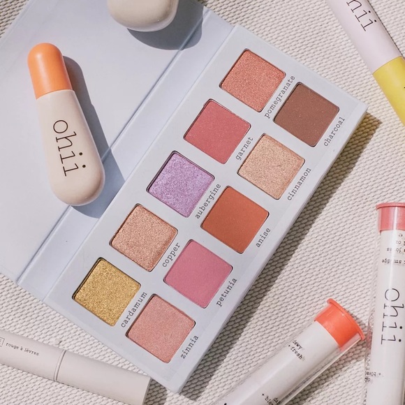 Urban Outfitters Other - 🆕 ohii Treasure Shadow Palette